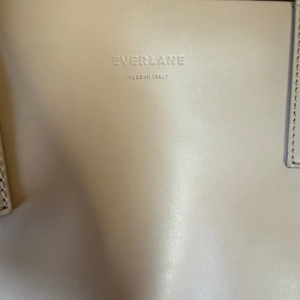 Everlane tan leather tote bag with Cuyana organizer insert - Picture 2 of 10